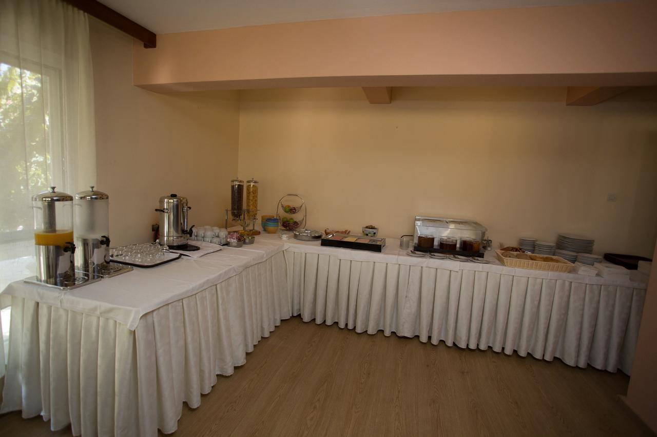 Hotel Cronos Arta Esterno foto