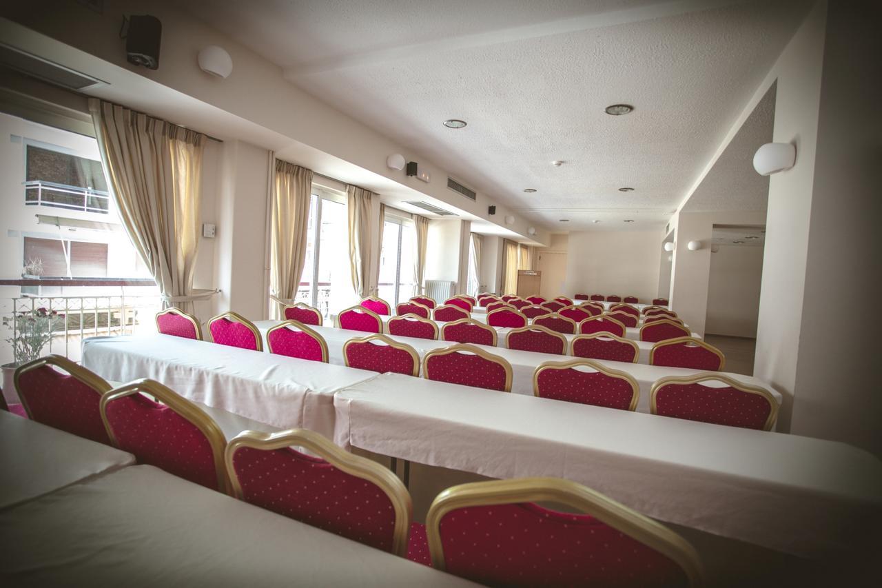 Hotel Cronos Arta Esterno foto