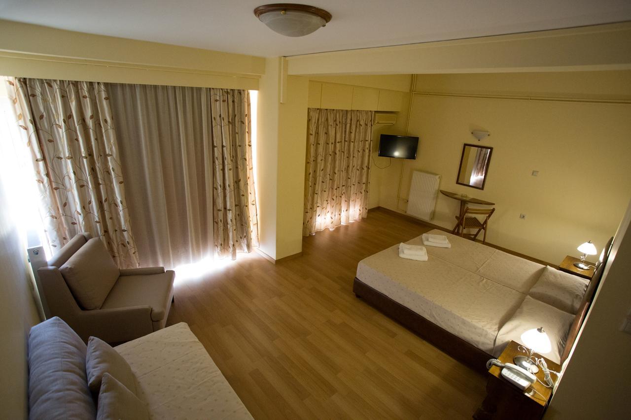 Hotel Cronos Arta Esterno foto